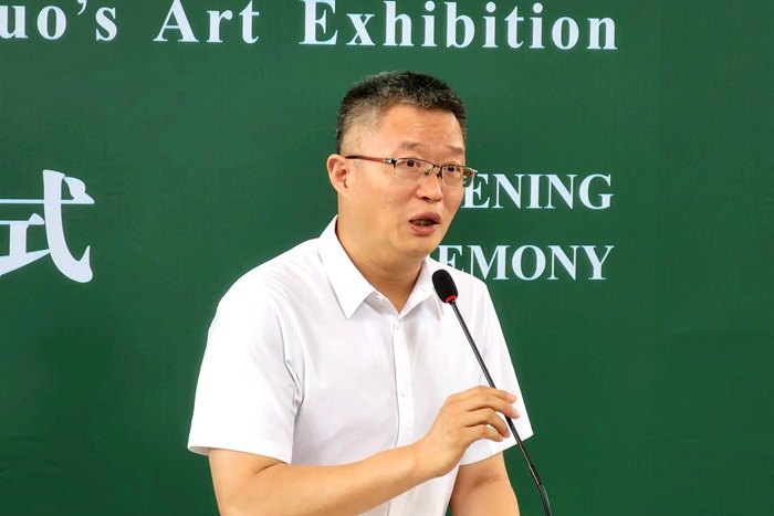 风格是投在地上的影子,我只管走路——八旬闫振铎的“无界”生涯