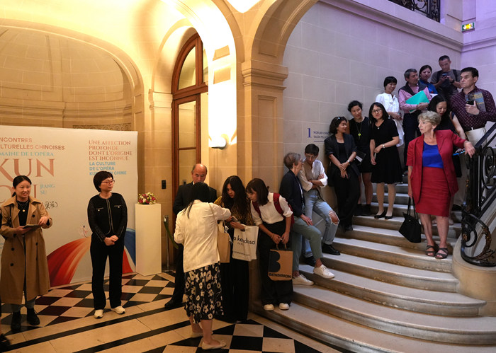 “中国昆曲文化专题展览”在法国吉美国立亚洲艺术博物馆举办