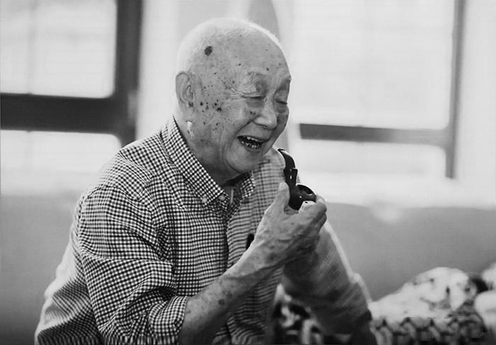 “隔岸轻舟不可呼”——纪念永玉先生