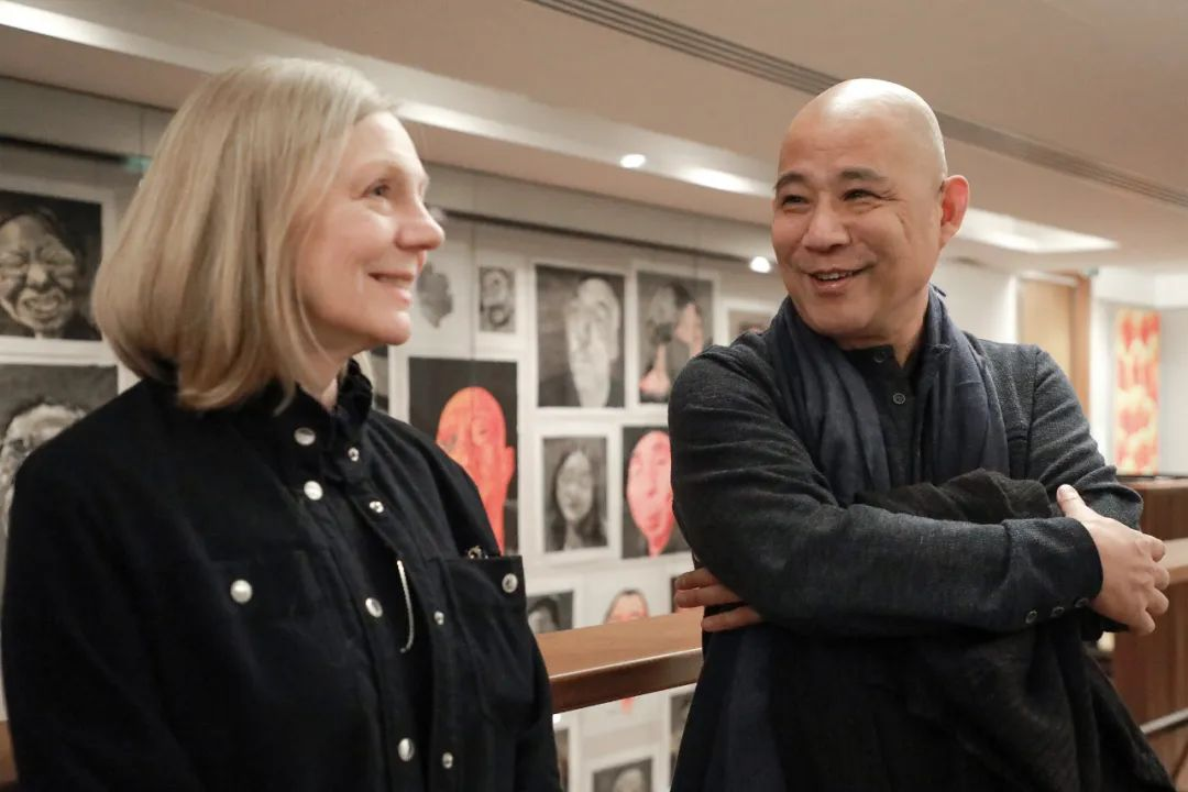 「方力钧：面孔与陶瓷」牛津大学阿什莫林博物馆展览开幕