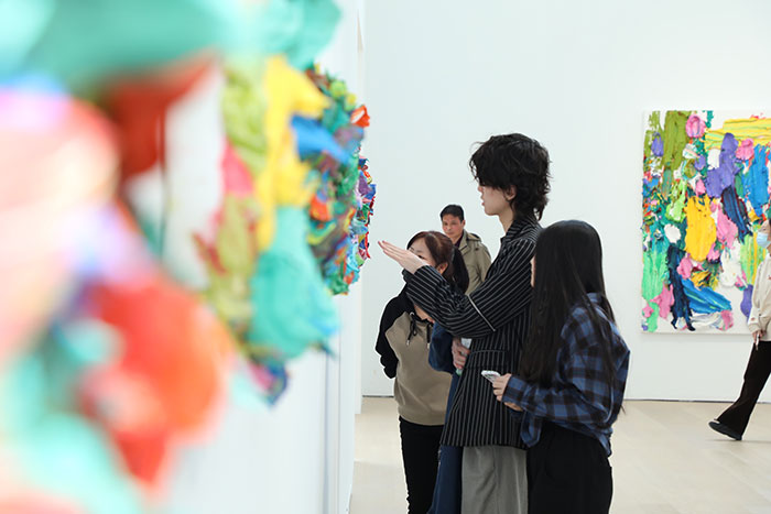 朱金石个展“绘画社会学”,为架上提供一个“可以信赖的理论”