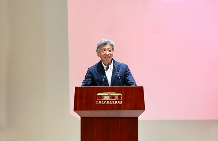 范迪安:通过重读美术经典讲述党史故事,以双重视角和双重语境展开宏阔的历史现场