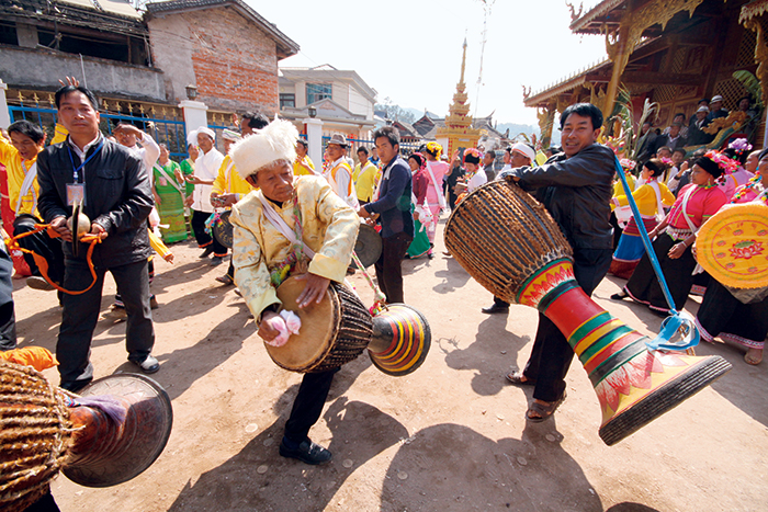 通过这本讲生活的书，让更多的年轻人关注村庄——乔晓光《村庄里的艺术》新书访谈