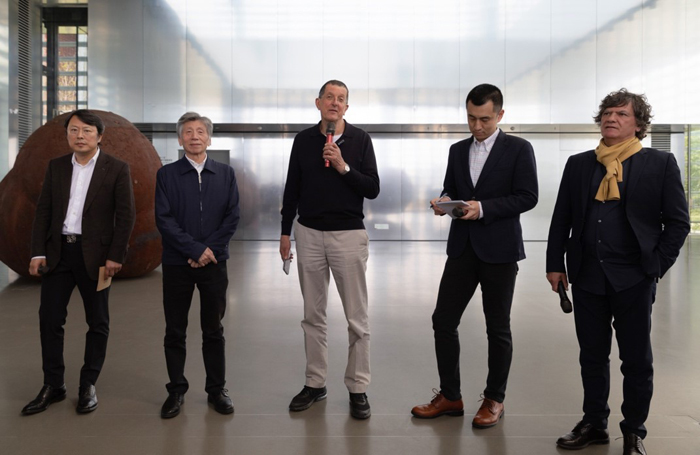 安东尼·葛姆雷大型个展“有生之时”在西海美术馆揭幕