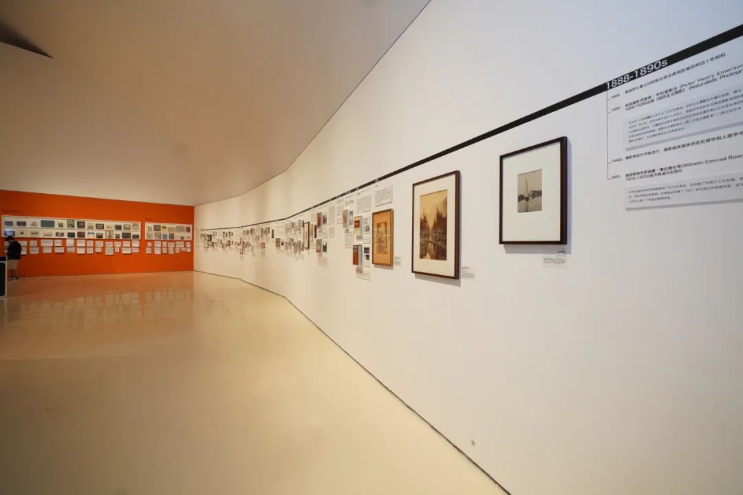 摄影的艺术|摄影小史:菲利普斯赠书摄影文献展如期开幕
