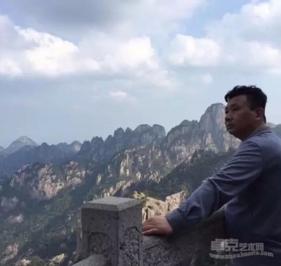 不忘初心 砥砺前行 ——滕忆雁(老藤)山水画作品读后