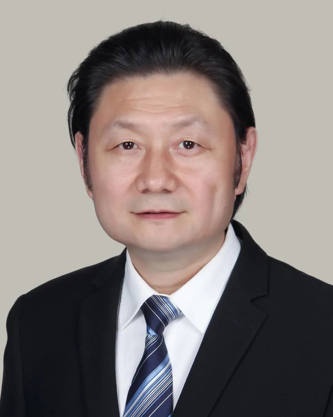 朱尽晖:彰显中国美术精神  打造西部美术高地