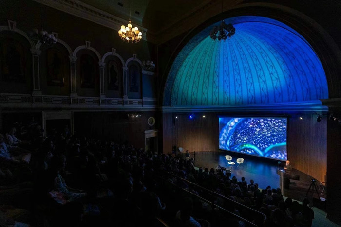 陈世英在V&A博物馆演讲,欧洲最大规模个展《时间轮盘》同期举行