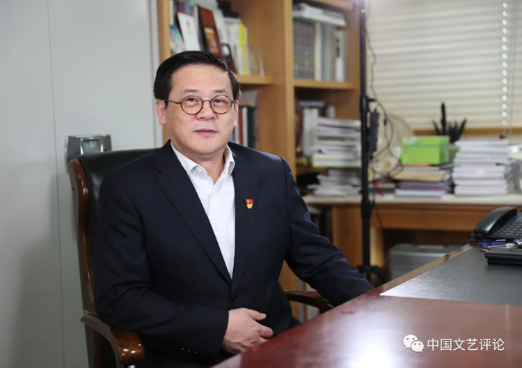 徐里:在实施“两个创作工程”中勇攀新时代文艺高峰