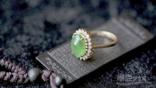 翡翠究竟是宝石还是玉石